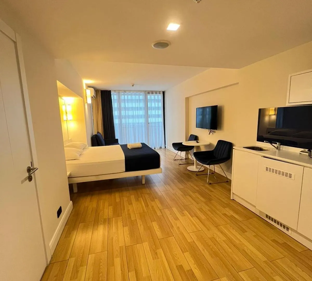 Downtown Centre In Batumi Aparthotel Orbi City N3