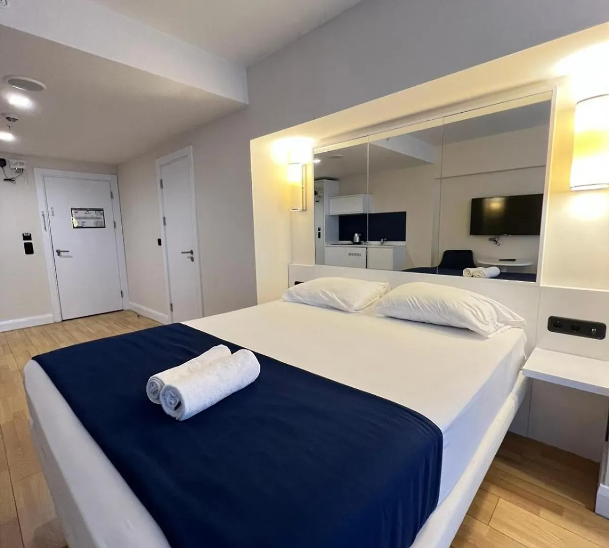 Downtown Centre In Batumi Aparthotel Orbi City N3 5*,